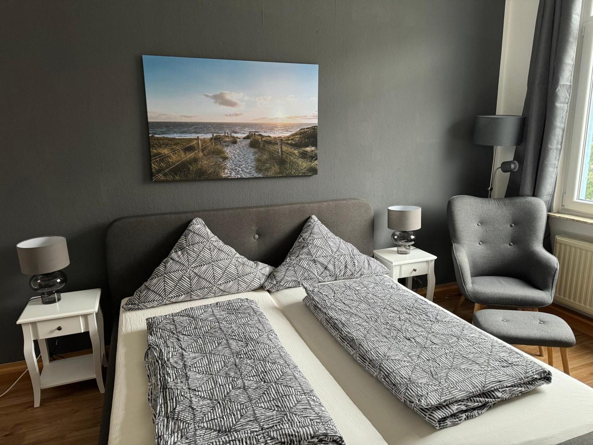 Rb City Apartments Emden Am Wall 2 Extérieur photo